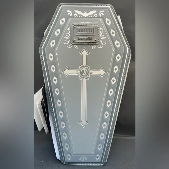 Loungefly x Monsters Dracula backpack/purse BNWT - Picture 1 of 2